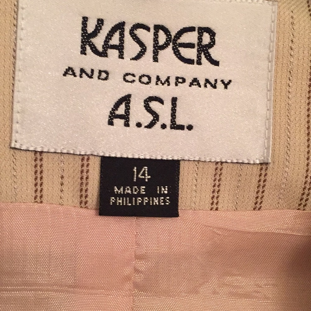 Jacket - Picture 2 of 5